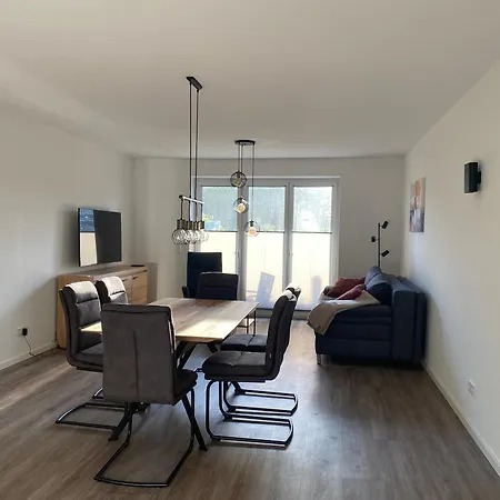 Lichtdurchflutete Im Erholungsort